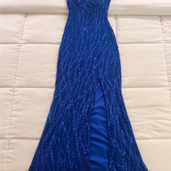 Windsor Blue Sequin Prom Dress - Picture 1 of 3